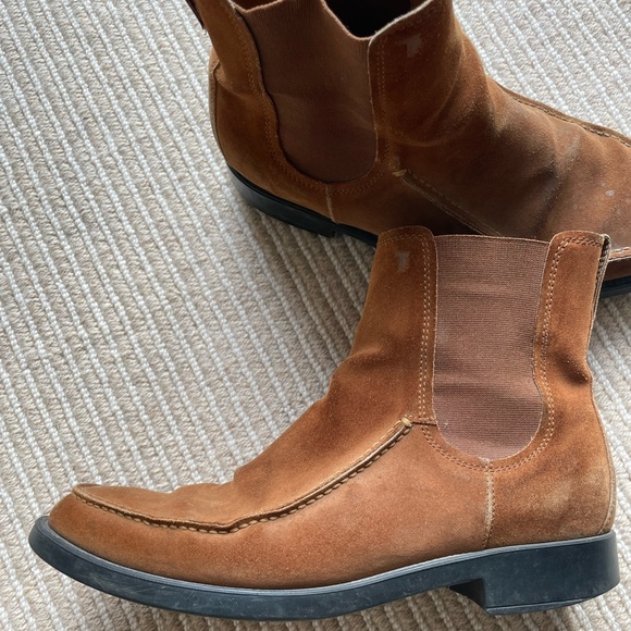 TOD’S brown suede ankle boots size 7 (US:8) - Picture 1 of 7